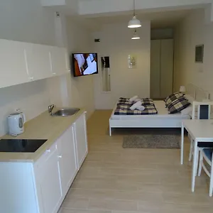 job-studio-apartments.splithotels.org/